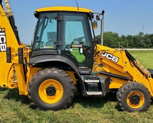 Chargeuse-pelleteuse compacte multifonctionnelle d'occasion JCB4CX JCB3CX Machines de chantier d'occasion - Product Image 2