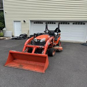 Tracteur compact Kubota de qualité supérieure – Achetez maintenant avec livraison rapide, design avancé, haute performance, économe en carburant, idéal pour la vente en gros - Product Image 6