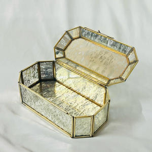 Caja de Almacenamiento de Joyas y Decorativa de Vidrio Mercurizado Antiguo de Lujo Moderno con Marco de Metal Dorado, Caja de Vidrio Hecha a Mano - Product Image 5