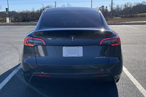 Tesla Model Y Long Range AWD 2023, transmission intégrale, double moteur électrique, SUV/Crossover automatique - Product Image 6