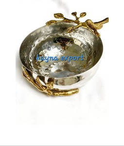 Elegante Tazón de Servir de Acero Inoxidable Moderno y Lujoso con un Hermoso Diseño de Rama de Metal Dorado para Regalos Empresariales - Product Image 4