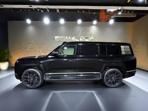 Véhicule électrique d'occasion Yangwang U8L 2025 de luxe tout-terrain à autonomie étendue, SUV 5 portes 5 places grand format à traction intégrale, batterie 50-70 kWh - Product Image 2