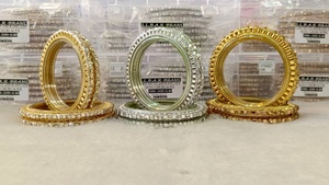 Brazaletes Rajwadi de inspiración real para mujer Metal de aleación de zinc elaborado con perla principal adecuado para looks y festivales nupciales - Product Image 4