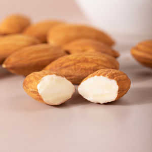 Almendras de California CHUNMOON de Calidad Superior, Horneadas, Dulces, con Sabor Equilibrado, Secadas con Cuidado, Máxima Frescura, Higiénicas, en Envase a Granel - Product Image 3