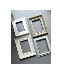 Marco de fotos de madera minimalista y sencillo que proporciona una sensación visual estética limpia para entornos de sala de estar modernos. - Product Image 3