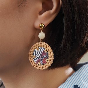 ตุ้มหูหวาย Boho แบบทอพร้อมเครื่องประดับทำด้วยมือเป็นมิตรต่อสิ่งแวดล้อม - Product Image 2