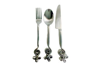 Luxurious Silver Plated Stainless Steel <b>Flatware</b> Set Mirror Finished Perfect for Elegant Dining and Special Occasions Usage - Product Image 4