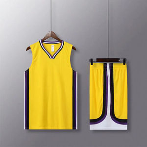 Uniformes de basket-ball en polyester personnalisés conçus ensemble de taille XS Offre Spéciale vêtements de basket-ball imprimés par sublimation - Product Image 2