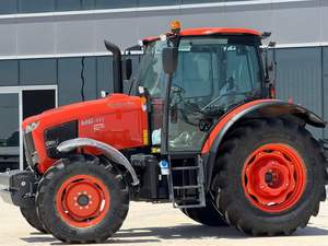 Tracteur agricole Kubota M7131 |   Machine agricole 4x4 de 120 CV avec transmission par roues - Product Image 6