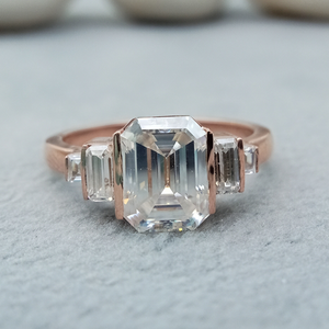 10K SOLID Yellow Gold Fine Jewelry Emerald FIVE STONE Diamond Engagement Wedding Ring Set Vvs Moissanite for Parties Gifts - Product Image 1