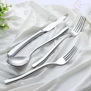 Ensemble de couverts en acier inoxydable écologique de luxe pour les dîners, les fêtes et les cadeaux |   Couverts modernes avec couleurs personnalisées - Product Image 4