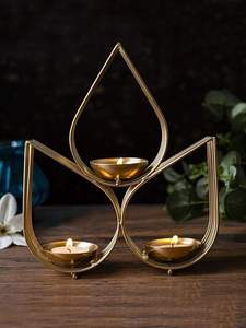 Portavelas Colgante de Metal Dorado de Alta Calidad con Diseño Personalizado IBS, Hecho a Mano con Corte y Impresión de Formas para Decoración del Hogar - Product Image 4