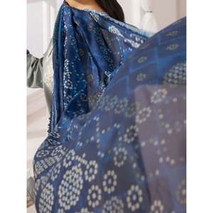 Ensemble de costume en lawn brodé 3 pièces pour femmes Mohagini avec dupatta imprimé Monark et pantalon - BIC-3741 - Product Image 6