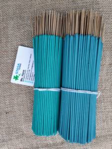 Bâtons d'encens faits à la main multicolores du Vietnam, parfum doux, bois sûr, faible fumée, usage religieux, toutes saisons, personnalisable, marque STASA - Product Image 4