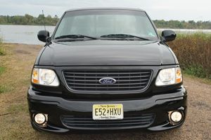 Ford F-150 SVT Lightning 2001 Usada, Motor V8 Supercargado, Caja de Carga Flare-side, Mayormente Sin Modificar - Product Image 2