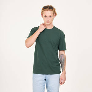 เสื้อยืดโอเวอร์ไซส์ผู้ชาย ผ้าฝ้าย 100% สไตล์สตรีทยอดนิยม แขนสั้น ผ้าเจอร์ซีย์ 180 กรัม เป็นมิตรกับสิ่งแวดล้อม ระบายอากาศได้ดี ไม่เป็นขุย - Product Image 4