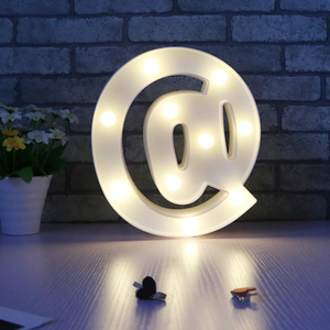Luce LED 3D con simbolo @, luce LED in plastica calda - Product Image 1