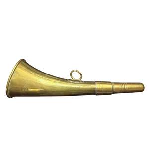 Corne de clairon en laiton élégante avec un aspect décoratif adapté aux intérieurs de maison et aux collections culturelles - Product Image 5