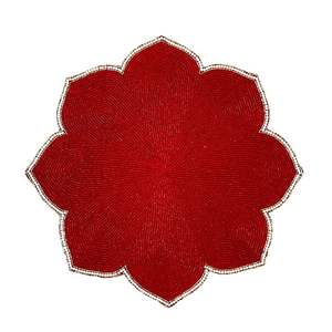 Sets de table brodés de perles de rocaille pour table à manger de luxe, faits à la main avec un motif artistique - Product Image 6