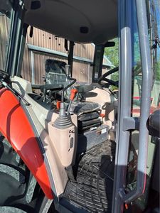 Kubota รถแทรคเตอร์ L4701 4*4ใหม่รถแทรกเตอร์การเกษตรขนาดกะทัดรัดพร้อมเครื่องยนต์ดีเซลรถตักดินขับเคลื่อนสำหรับงานฟาร์ม - Product Image 6