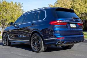 รถบีเอ็มดับเบิลยู อัลพีน่า XB7 ปี 2021 สภาพดีเยี่ยม เจ้าของเดียว เครื่องยนต์ V8 ทวินเทอร์โบ 612 แรงม้า ระบบขับเคลื่อนสี่ล้อ ใช้งานในภูมิอากาศแห้ง ไมล์น้อย - Product Image 3