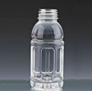 ขวดพลาสติกสำหรับใส่น้ำผลไม้ขนาด600มล. ภาชนะบรรจุเครื่องดื่มแบบกลมสำหรับใส่น้ำผลไม้สำหรับสัตว์เลี้ยงต้นกำเนิดจากเวียดนาม - Product Image 1