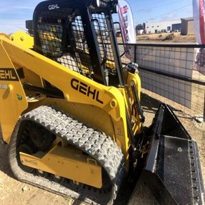 รถตักล้อยางขนาดเล็ก GEHL RT165 ยี่ห้อ Yanmar เครื่องยนต์ดีเซล สำหรับงานเกษตรและก่อสร้าง - Product Image 5