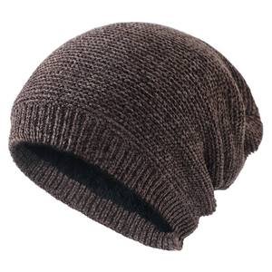 Bonnet tricoté d'hiver personnalisé USA 2025 chapeau entier doux de haute qualité avec motif de crâne caractéristique de protection des oreilles pour les femmes - Product Image 5