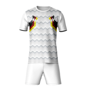 Ensemble de maillots de football à séchage rapide personnalisé 2025 Nouvelle saison Haut de football imprimé durable par sublimation de haute qualité à un bon prix - Product Image 5