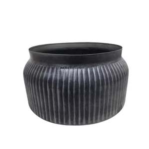 ที่ปลูกต้นไม้เหล็กทรงสี่เหลี่ยมสีดำแบบทันสมัยที่ปลูกต้นไม้ในบ้านในร่มทำด้วยมือปรับแต่งได้ตามต้องการ - Product Image 5