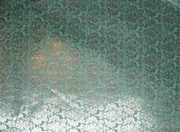 สีเขียว