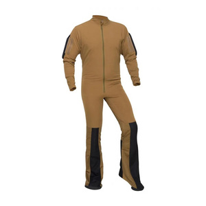 Combinaison de parachutisme pour hommes et femmes avec des options d'étiquette de nom d'impression de logo et un contrôle complet de la conception pour vos besoins - Product Image 1