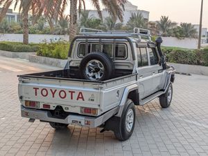 Good Quality 2019 Land <b>Pick</b> <b>Up</b> Double Cabin 4.5L Full Option - Product Image 2