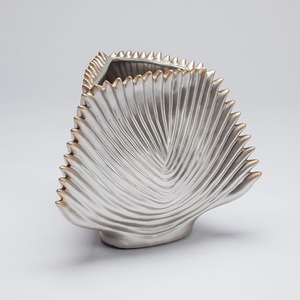 แจกันต้นไม้สีทองดีไซน์แจกันดอกไม้ที่ดีที่สุดสำหรับตกแต่งบ้านงานแฮนด์เมดสั่งทำของตกแต่งในร่มที่ดีที่สุดและดีไซน์แฮนด์เมด - Product Image 1