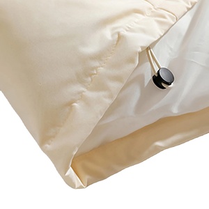 Veste matelassée pour homme en tissu noir chaud et doux, avec logo personnalisé, vente en gros, produit très demandé des vestes matelassées pour homme - Product Image 4