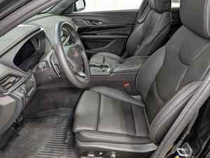 La CT4 V Black wing RWD 2024 est une berline sportive de luxe haute performance dotée d'un moteur V6 biturbo de 3,6 L. - Product Image 5