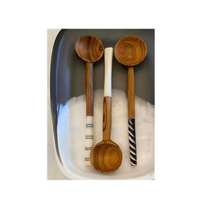 Cuillère artisanale en bois et résine, cuillère de service pour la maison, les hôtels, cuillère à dîner pour la cuisine et la vaisselle, produit de qualité supérieure - Product Image 1