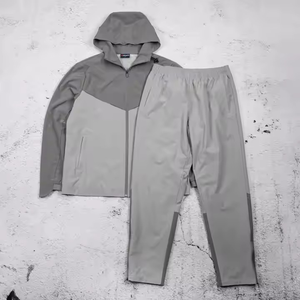 Chándales con cremallera para hombre de fabricante superior con logotipo de impresión personalizado OEM crea tu propio estilo chándales cortavientos de dos piezas de nailon - Product Image 6