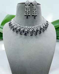 Conjunto de collar y pendientes de diamantes americanos de primera calidad, último diseño para mujeres para fiestas, complementa todos los trajes hechos de latón - Product Image 5