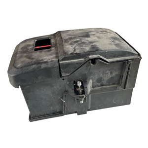 กล่องใส่แบตเตอรี่วอลโว่ ซี 30 ซีรีส์ที่ 1(06>12) 30667941 เบนซิน - Product Image 1