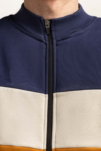 Sudadera con Capucha Unisex de Invierno, Personalizada con Diseño Impreso, 100% Algodón, Cuello Alto con Cierre - Product Image 4