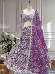 Royal Design Heavy Net Brodé Lehenga Choli avec Codding Design Work pour la mariée et le mariage de demoiselle d'honneur du fournisseur indien - Product Image 6