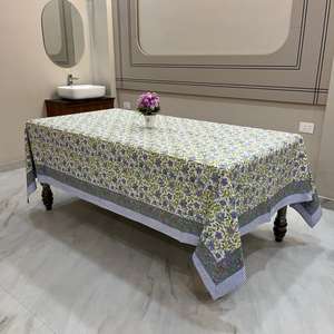 Nappe florale verte, bleue et rose, imprimée à la main en Inde, en tissu artisanal, pour la décoration de table de Noël - Product Image 1