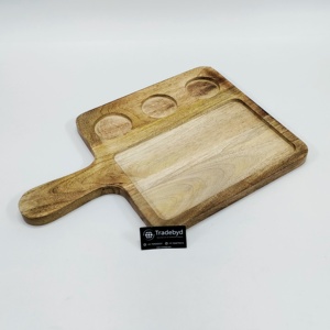 Plateau de service en bois de qualité supérieure avec 3 bols à chutney Bois de manguier poli et poignée Tradebyd - Product Image 3