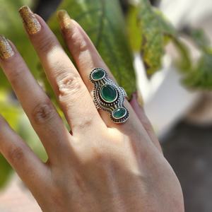 แหวนเงินแท้ 925 ประดับพลอยสีเขียวออนิกซ์ สไตล์เนปาล สำหรับงานแต่งงานและงานปาร์ตี้ แบบยูนิเซ็กส์ สไตล์ศาสนา - Product Image 5
