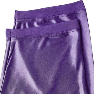 เสื้อฟุตบอลคอวีผ้าโพลีเอสเตอร์กันยูวีแขนสั้นป้องกันรังสียูวี100% ทีมออกแบบได้ตามต้องการ - Product Image 6