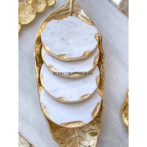 Posavasos de mármol blanco de forma cuadrada con bordes de diseñador únicos de color plateado y dorado con soporte de aluminio fundido de proveedor indio - Product Image 5