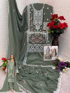 Salwar Kameez traditionnel pakistanais avec mousseline de soie Dupatta et embellissement de travail manuel pour les événements formels commande en gros - Product Image 4