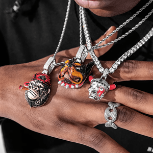 Pendentif Hip Hop en alliage plaqué or personnalisé de qualité supérieure avec diamants CZ glacés - Le Legende Glacé, cadeau pour homme et bijoux de fête - Product Image 6