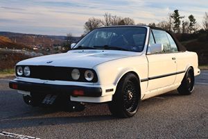 BMW 325i Convertible de 1989, Usado, Sin Reserva, Turboalimentado, Motor M52 de 6 Cilindros, Transmisión Manual de 5 Velocidades, Modificaciones Extensas - Product Image 3